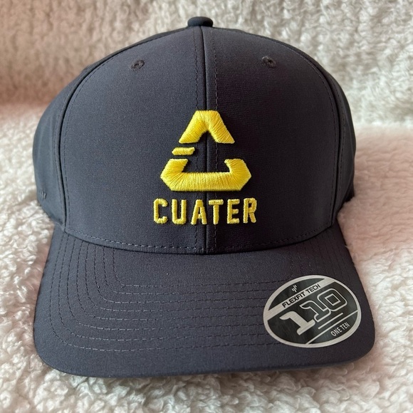 Travis Matthew Cuater Flex Fit Golf Adjustable Snapback Dark Slate & Yellow NEW - Picture 1 of 3